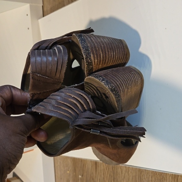 OTBT free spirit brown open toe heeled Fringe booties Boho Bohemian Western - Picture 4 of 8